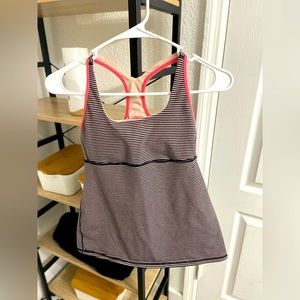 Lululemon active tank with built in support